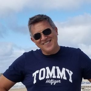 Meet your Posher, Augusto